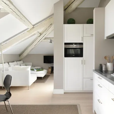 Charmantes Altstadt-bijou, 3 Minuten Zu Seepromenade Apartment